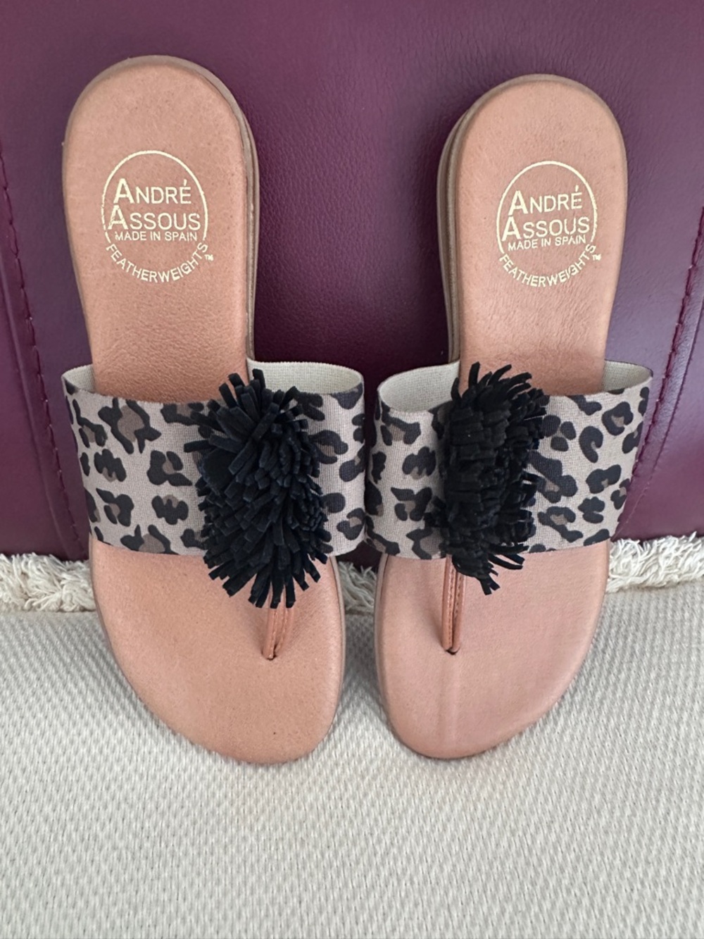Andre Assous Novalee featherweight sandals size 8